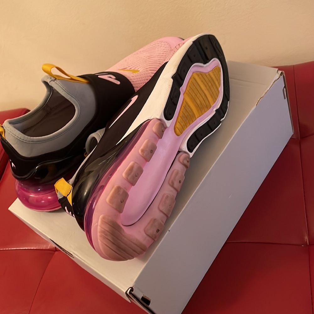 Nike Air Max 270 Extreme
Big Kids’ Shoes - Picture 8 of 8